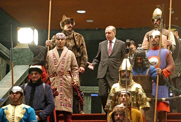 استقبال 'تاریخی' اردوغان از محمود عباس را بخوانید و ببینید!
